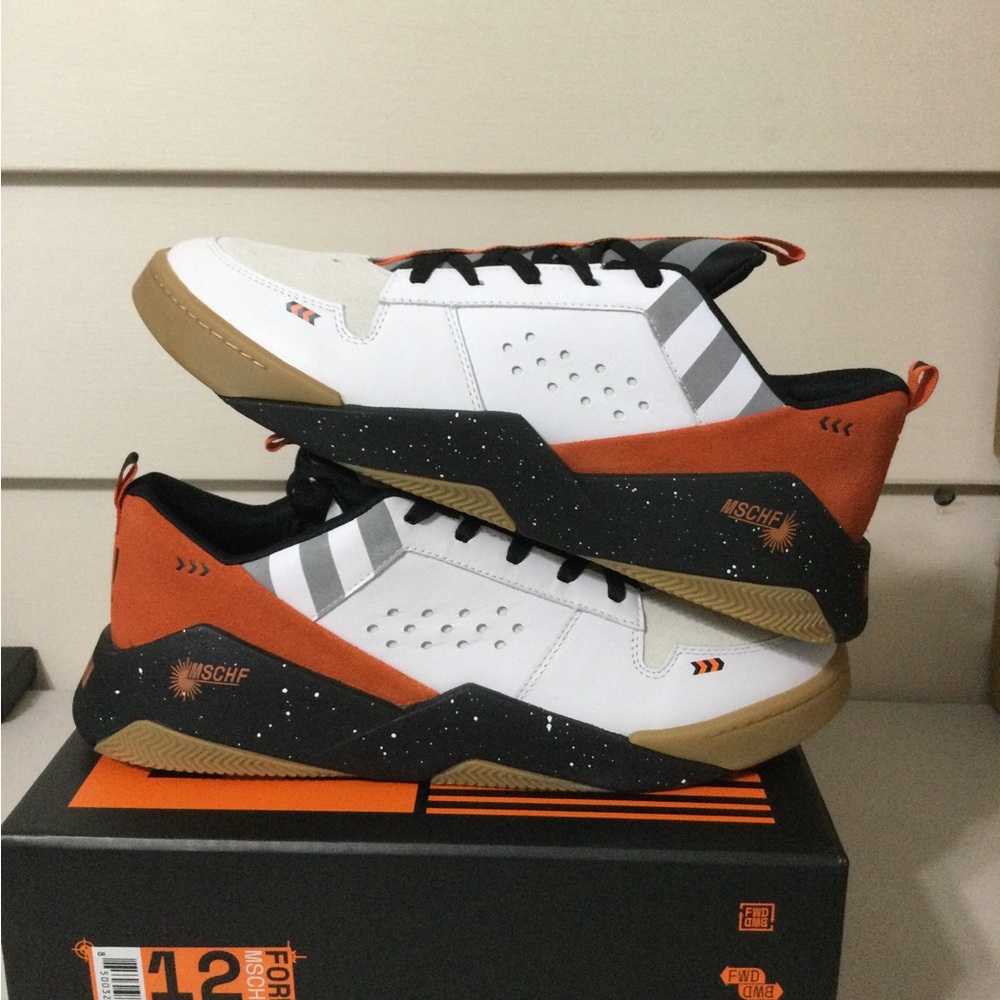 Men's White and Black Casual Sneakers with Orange Accents
